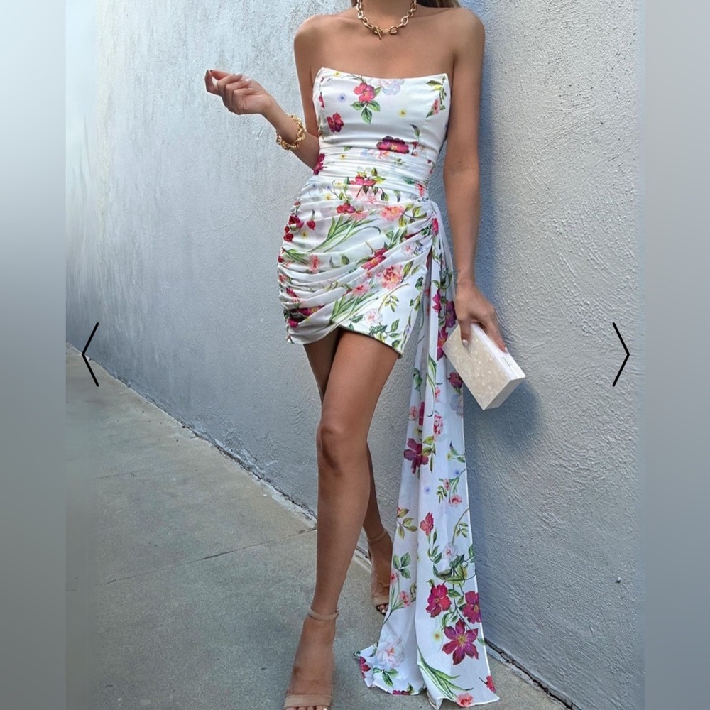 NWT! Runaway the Label Shannon Mini Dress- White Floral